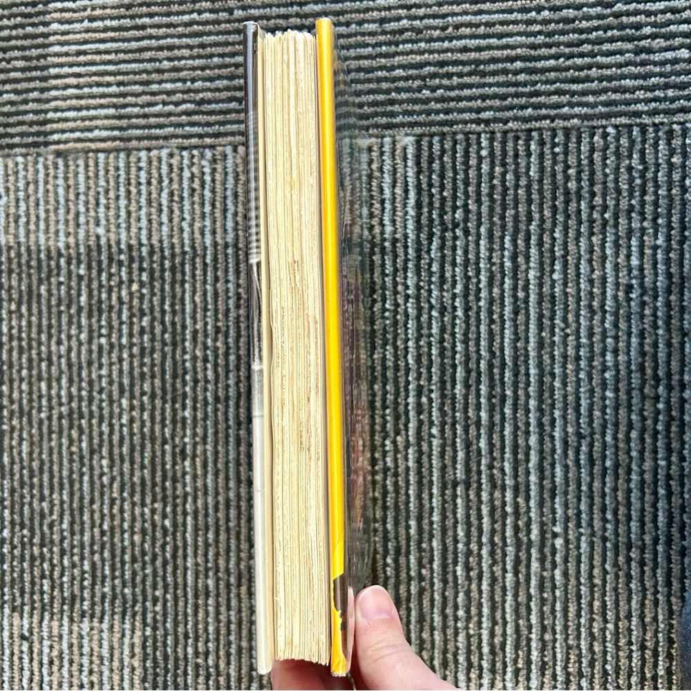 Innocent Erendira Gabriel Garcia Marquez First Ex-Library Polyester Hardcover DJ - Picture 7 of 10
